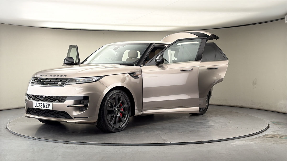 More views of Land Rover Range Rover Sport