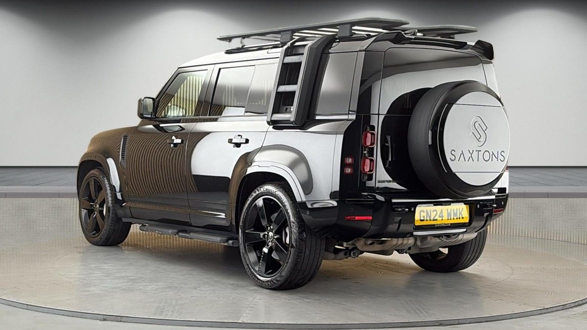 Land Rover Defender 110 Image 2