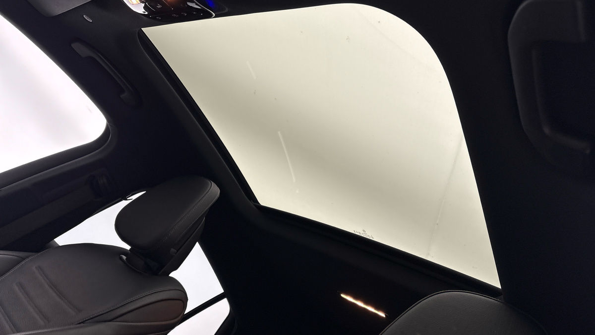 Mercedes-Benz GLC Image 6