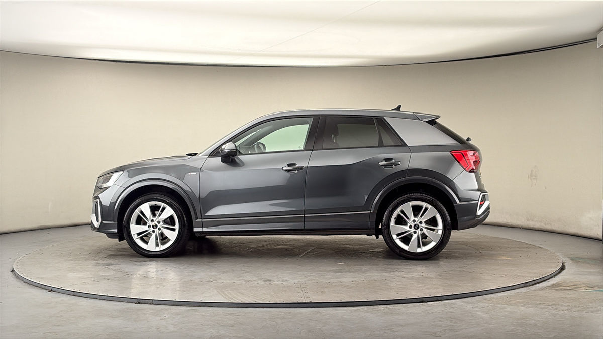 More views of Audi Q2