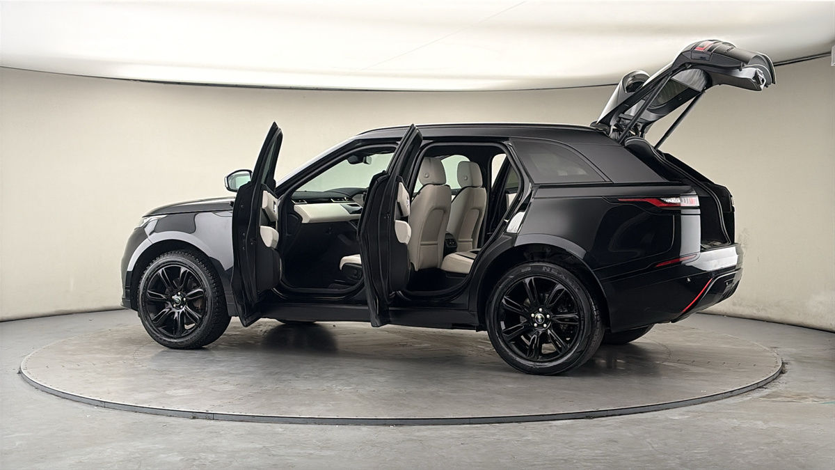 More views of Land Rover Range Rover Velar