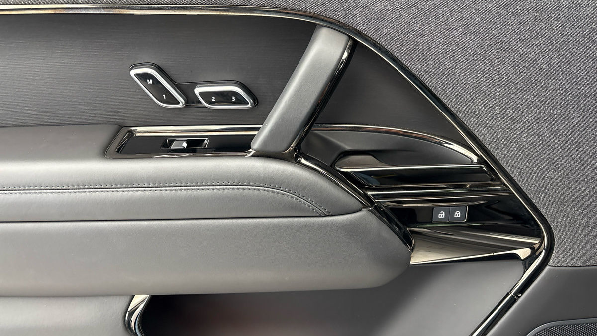 Land Rover Range Rover Sport Image 19