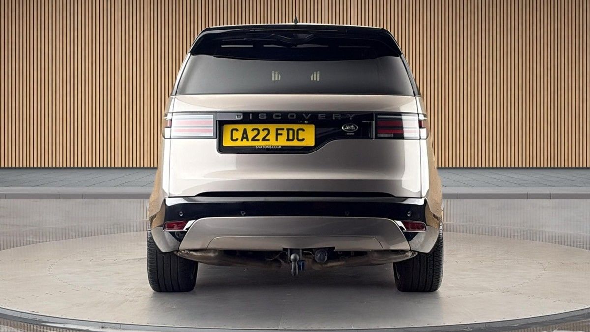 Land Rover Discovery Image 4