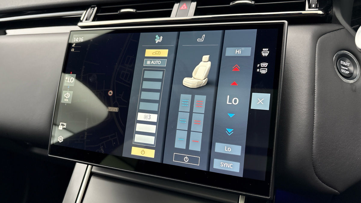Land Rover Range Rover Velar Image 32