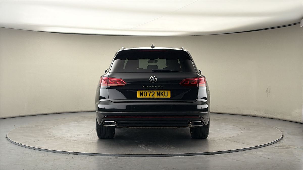 Volkswagen Touareg Image 4