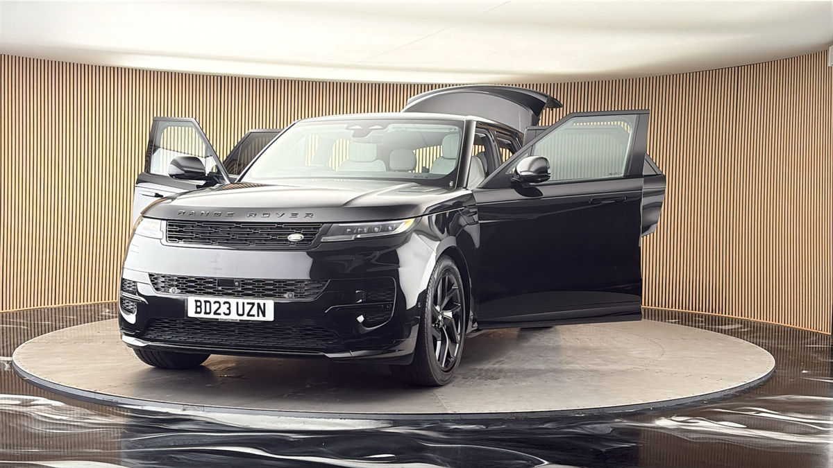 More views of Land Rover Range Rover Sport