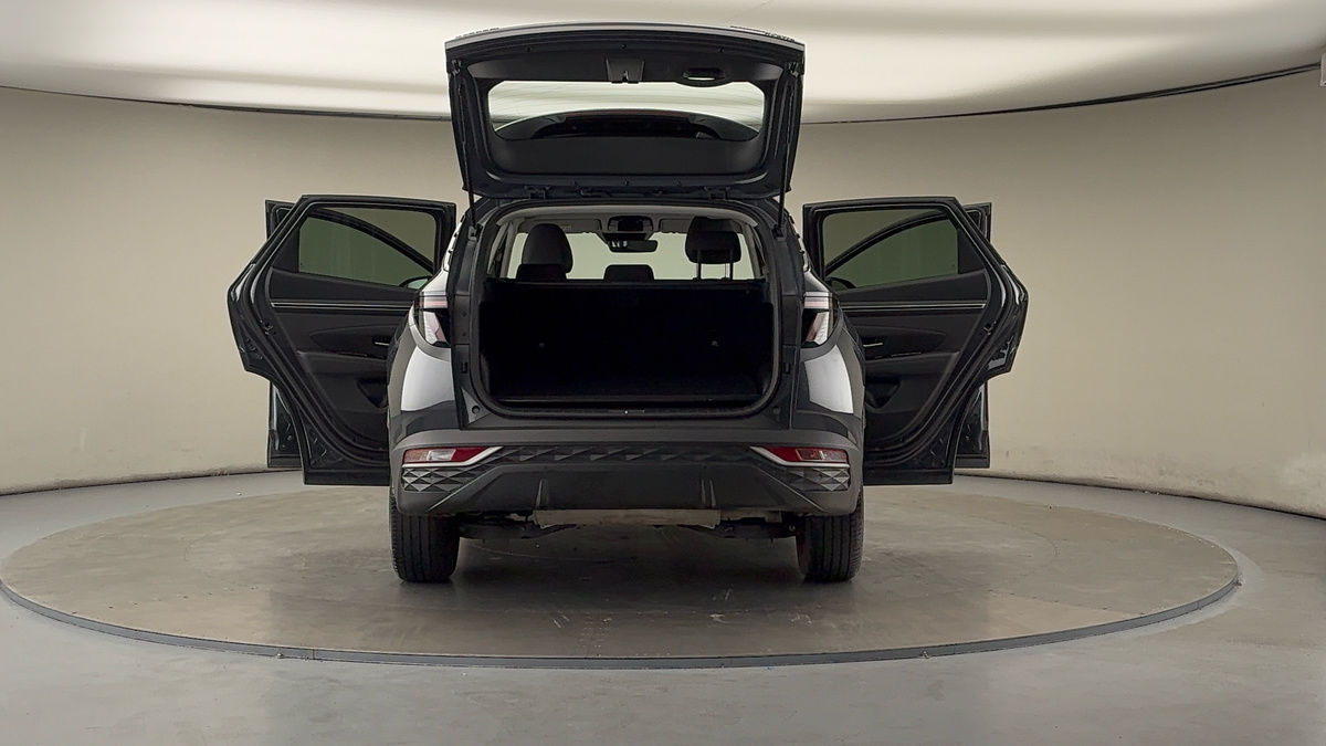 More views of Hyundai TUCSON
