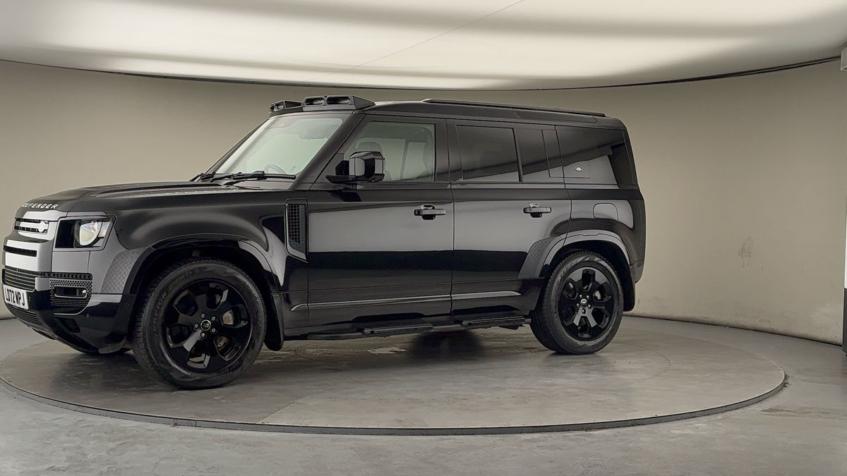 More views of Land Rover Defender 110