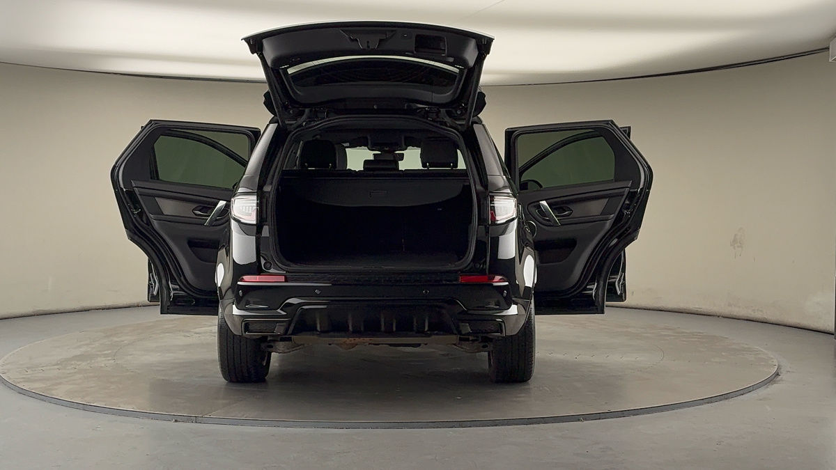 More views of Land Rover Discovery Sport