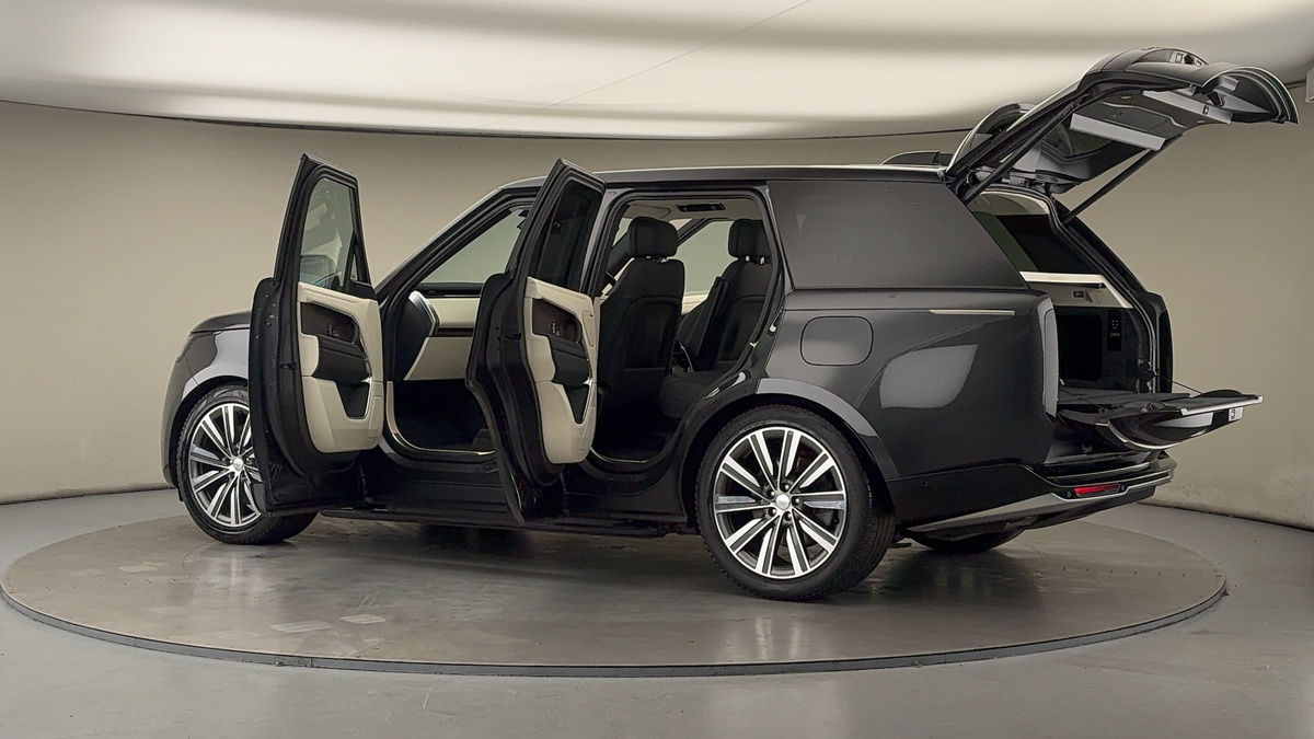 More views of Land Rover Range Rover