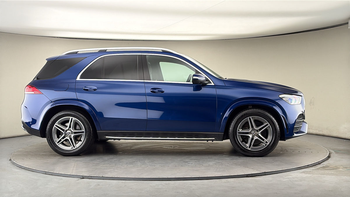 More views of Mercedes-Benz GLE