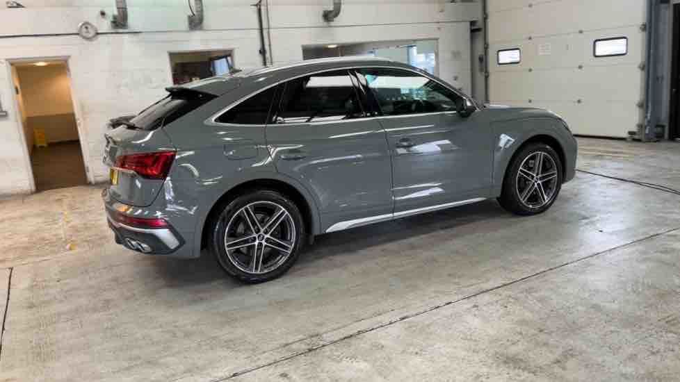 More views of Audi SQ5