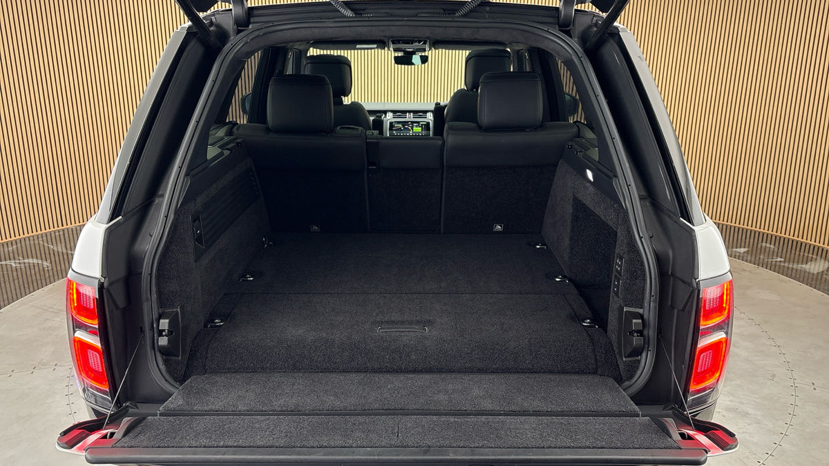 Land Rover Range Rover Image 11