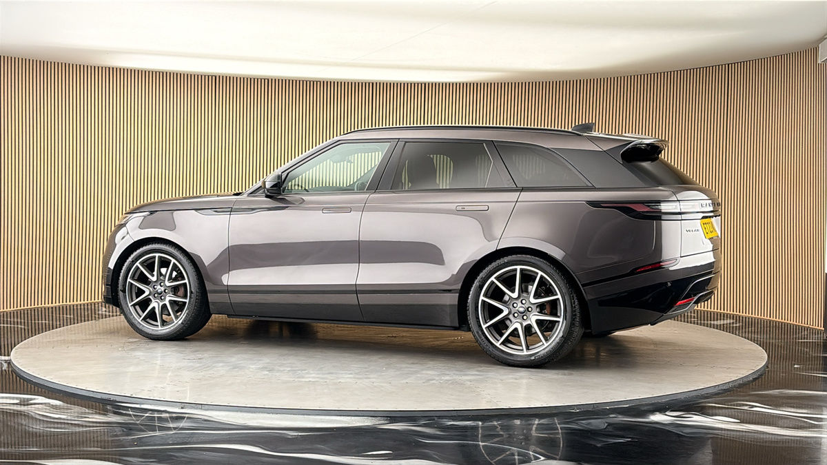 More views of Land Rover Range Rover Velar