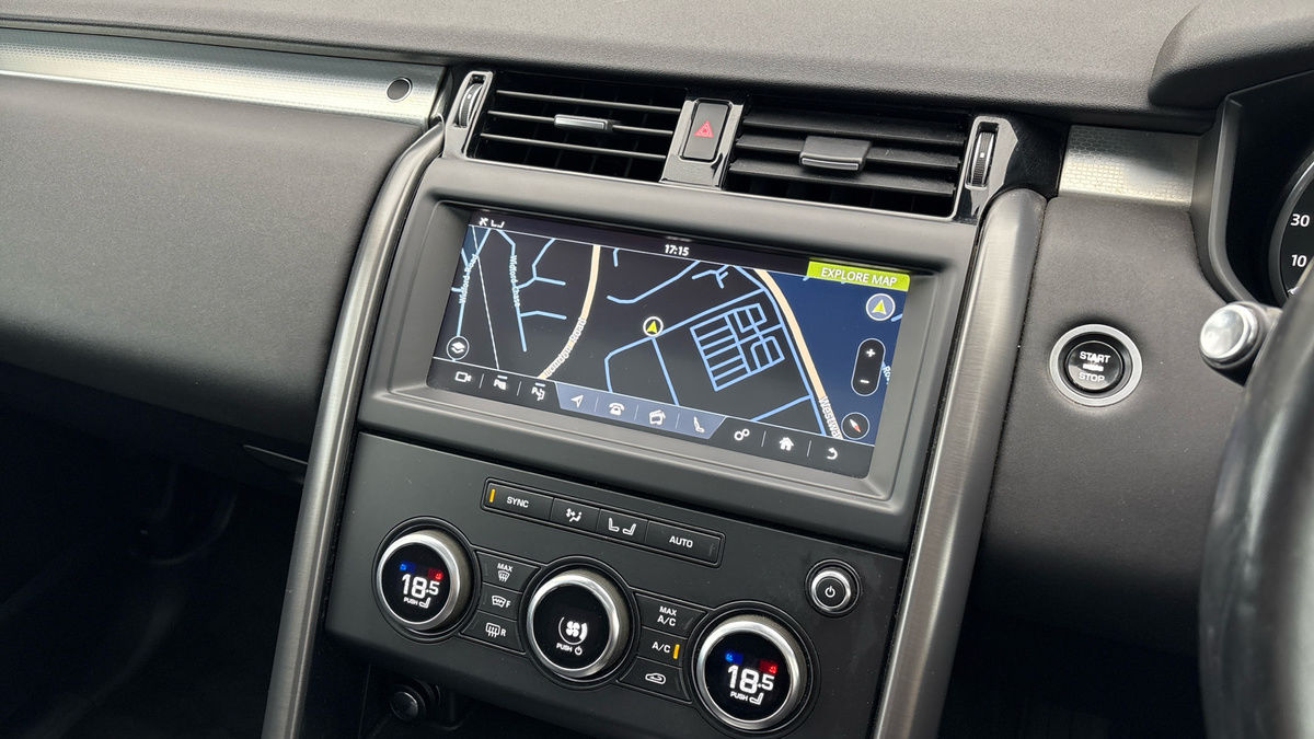 Land Rover Discovery Image 17