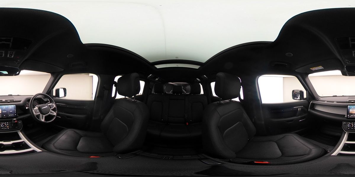 More views of Land Rover Defender 110