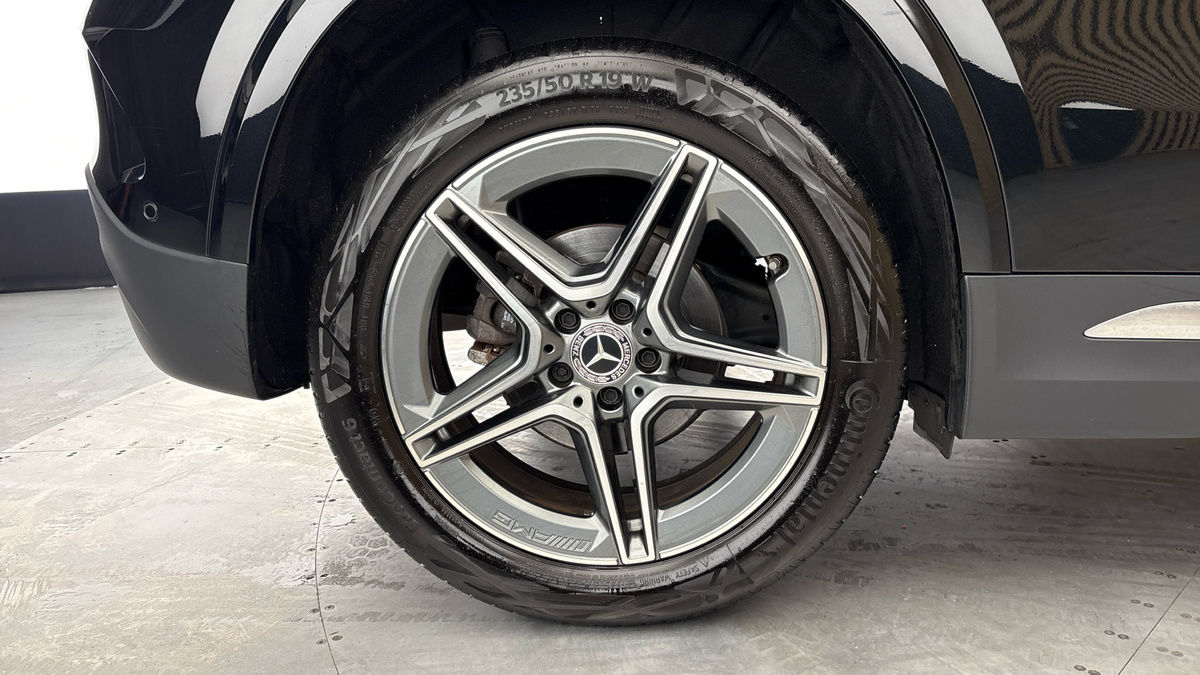 Mercedes-Benz GLA Image 10