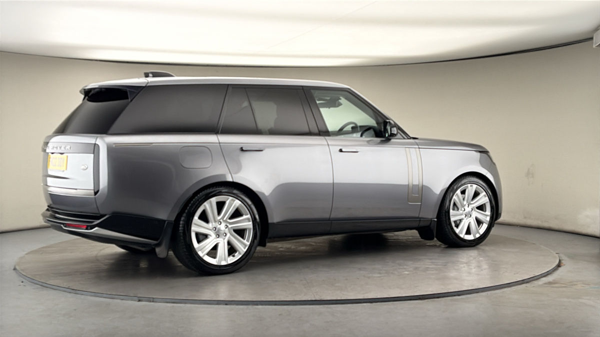 More views of Land Rover Range Rover