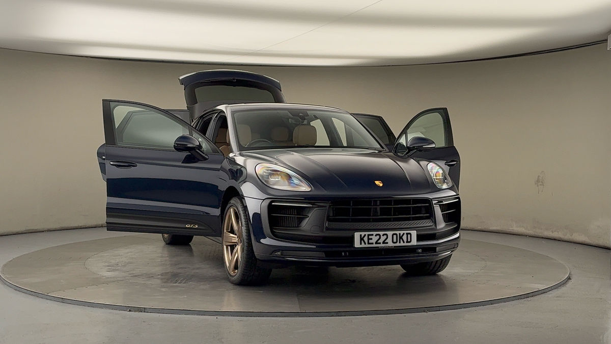 More views of Porsche Macan