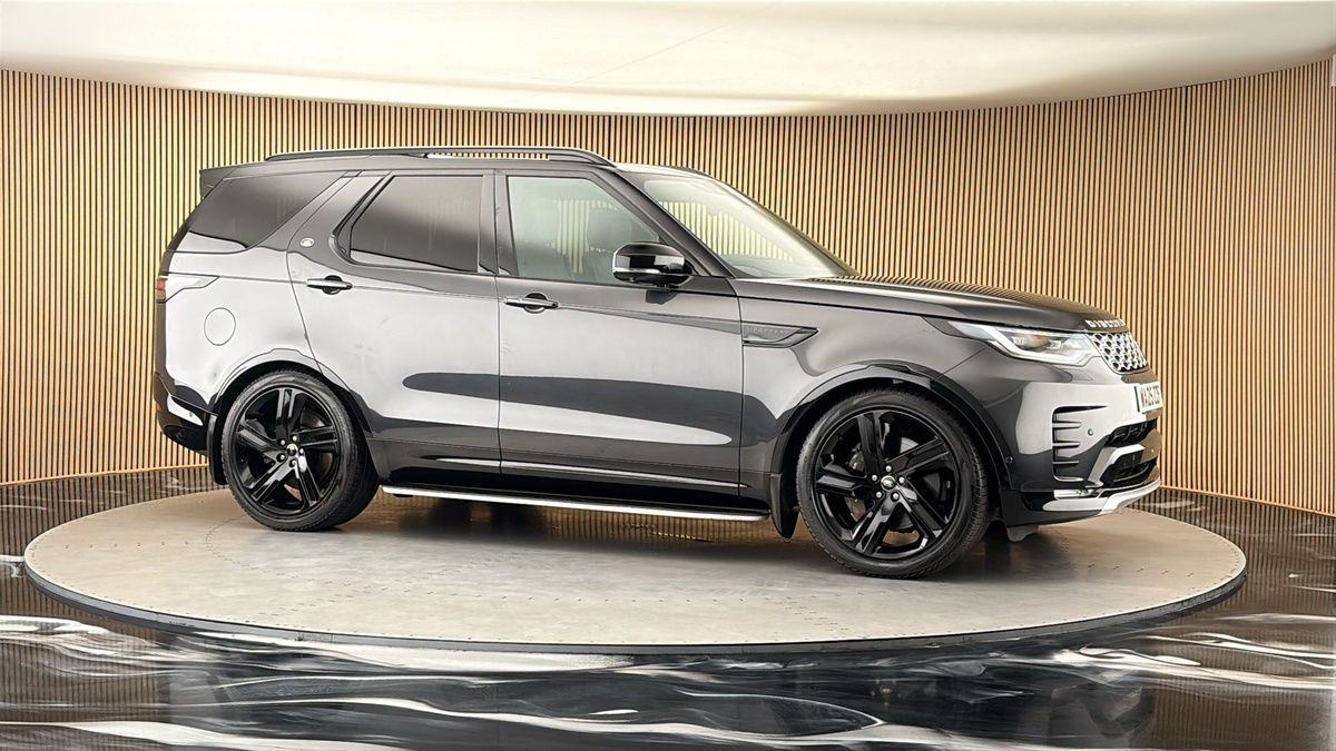 More views of Land Rover Discovery