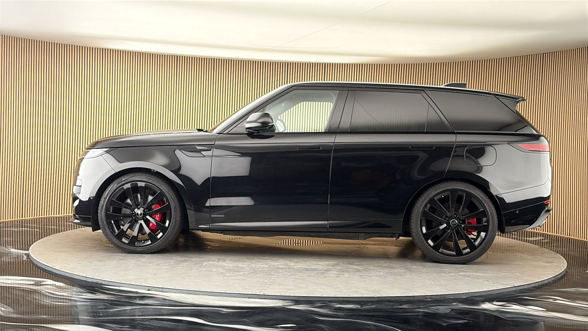 Land Rover Range Rover Sport Image 15
