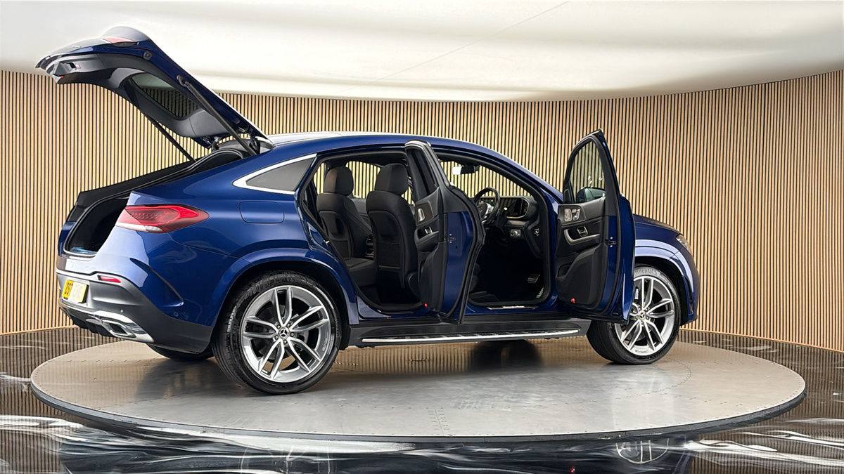 More views of Mercedes-Benz GLE