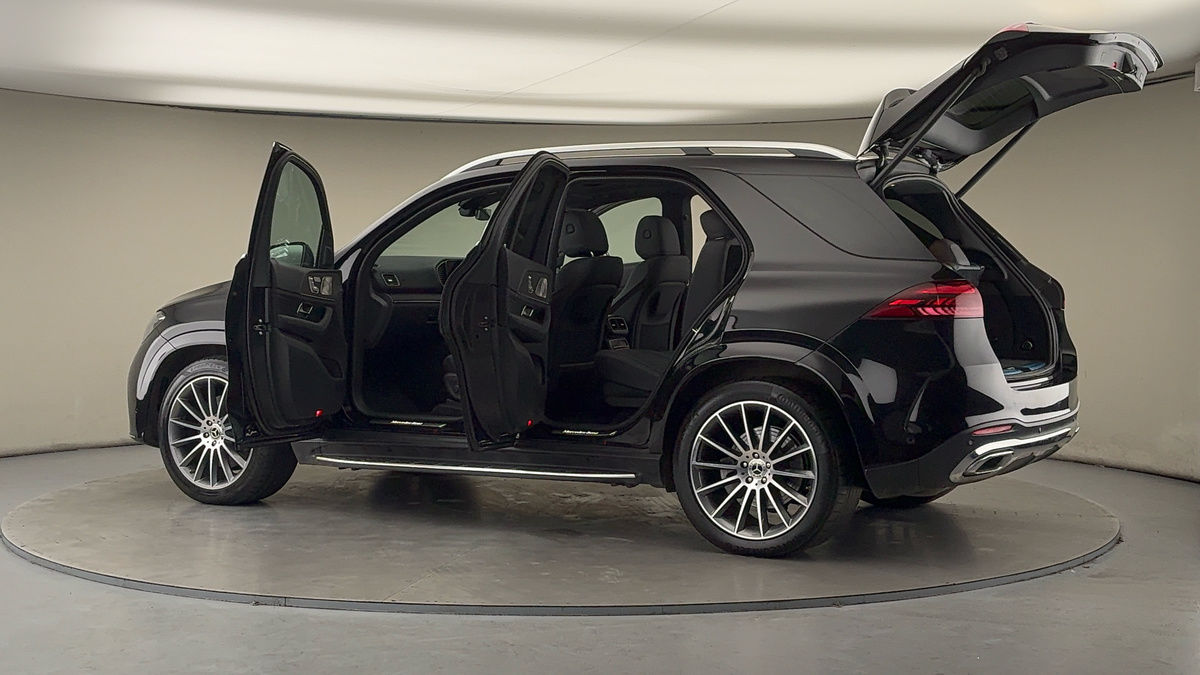 More views of Mercedes-Benz GLE