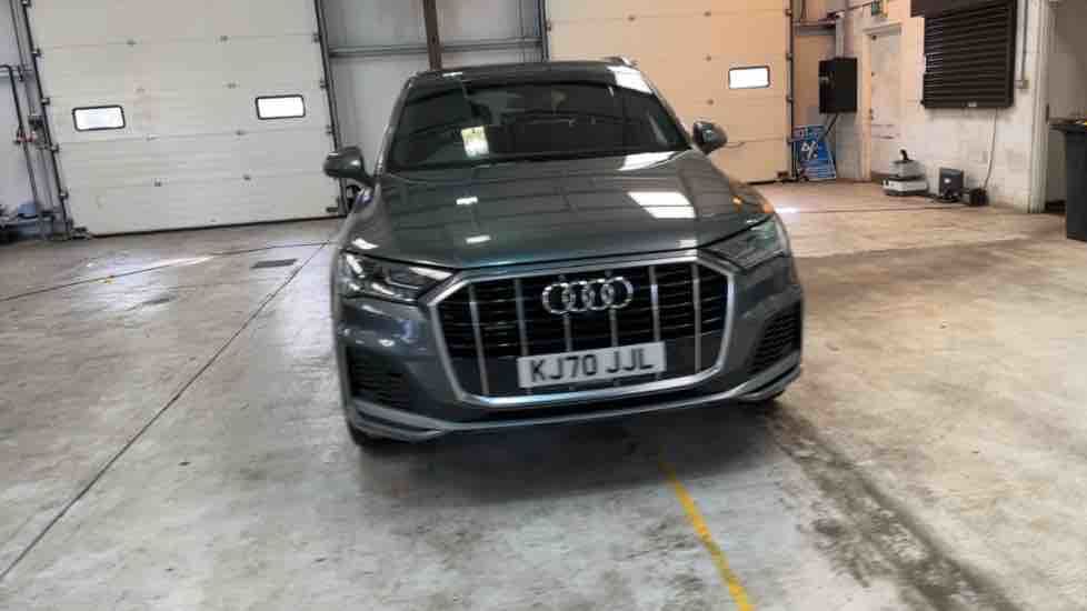 More views of Audi Q7