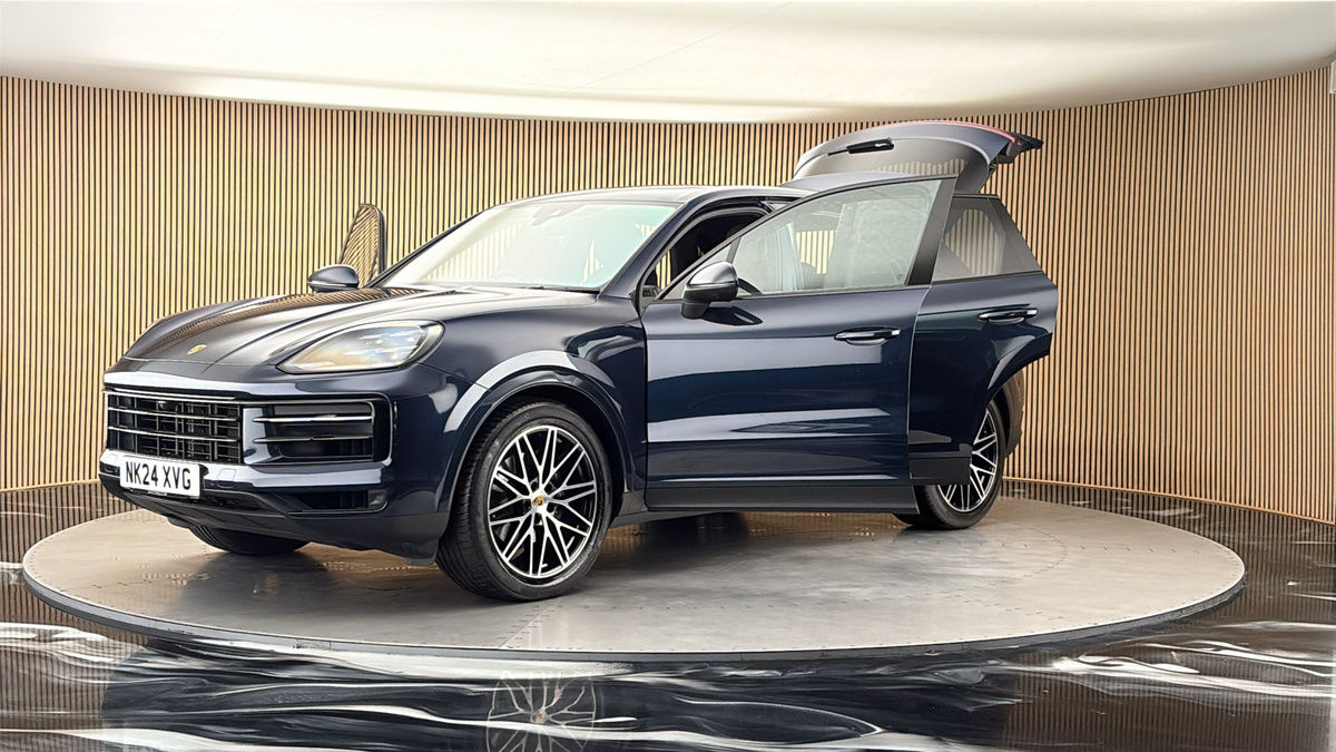 Porsche Cayenne Image 22