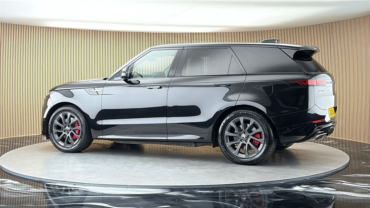 More views of Land Rover Range Rover Sport