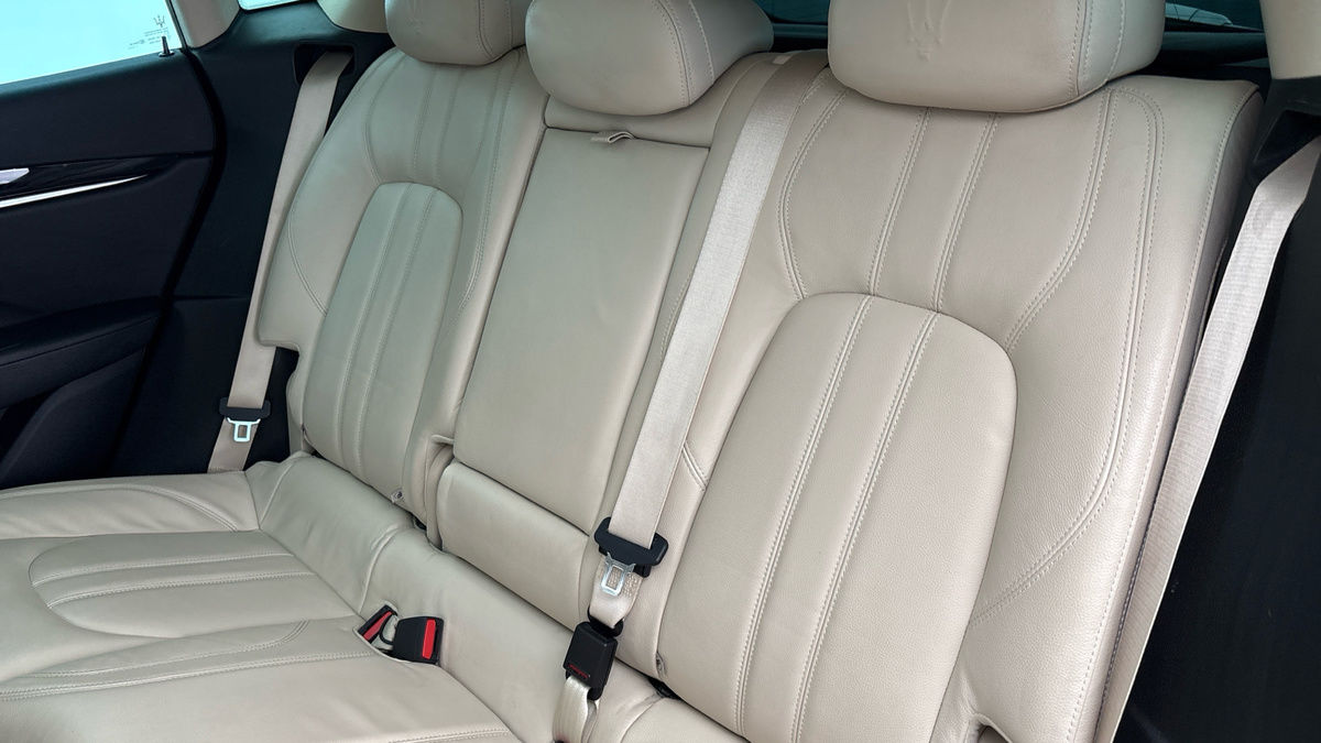 Maserati Levante Image 8