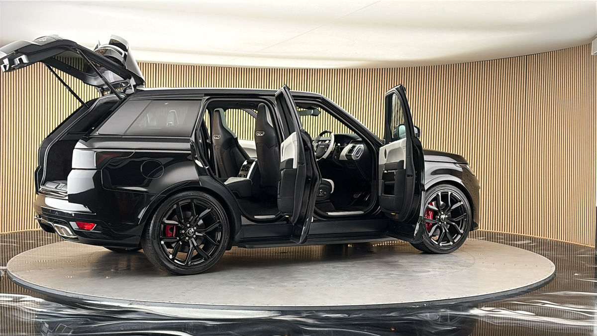 More views of Land Rover Range Rover Sport