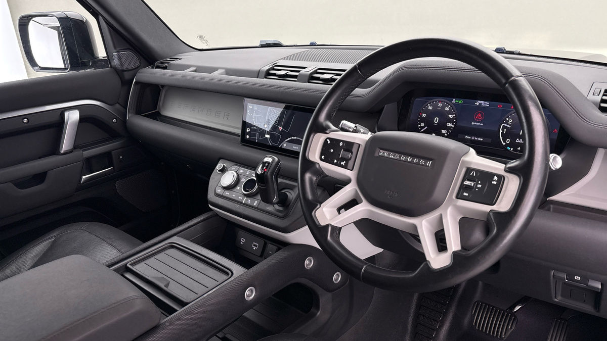 Land Rover Defender 90 Image 5