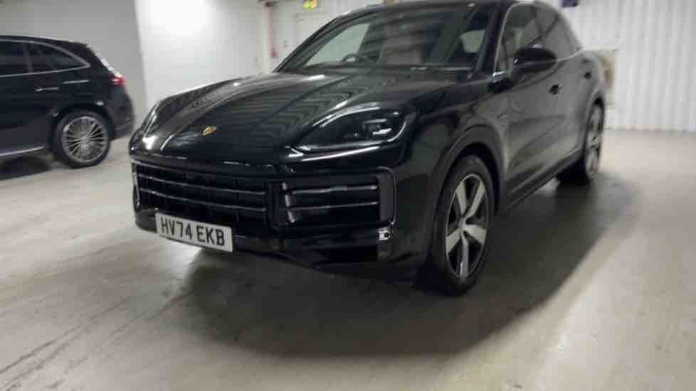 More views of Porsche Cayenne