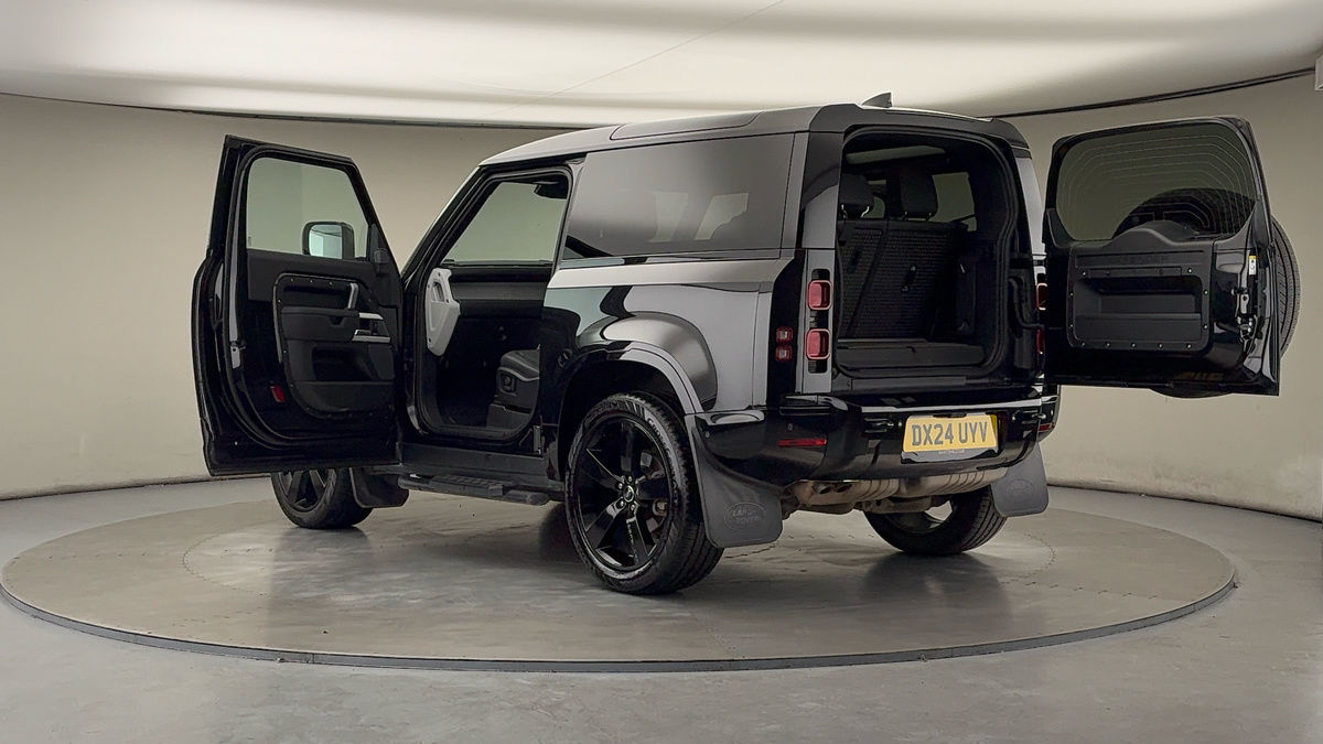More views of Land Rover Defender 90