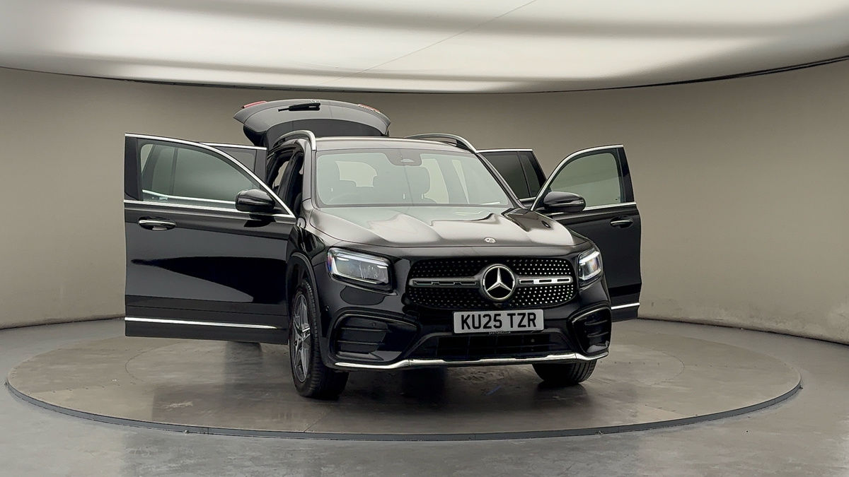 More views of Mercedes-Benz GLB