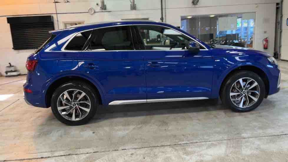 More views of Audi Q5