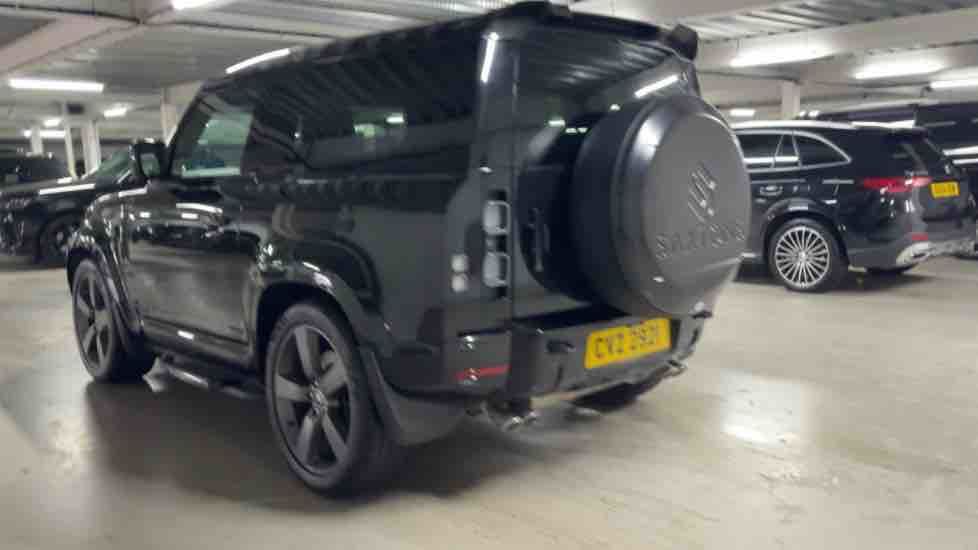 More views of Land Rover Defender 90
