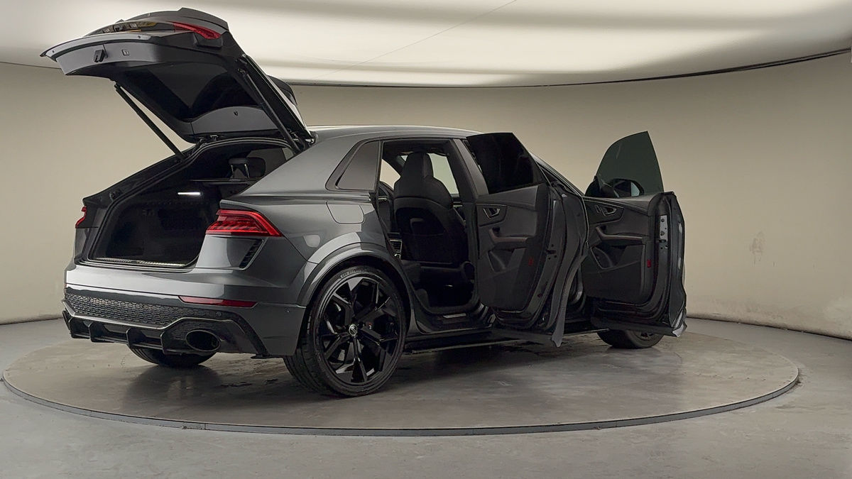 More views of Audi RSQ8