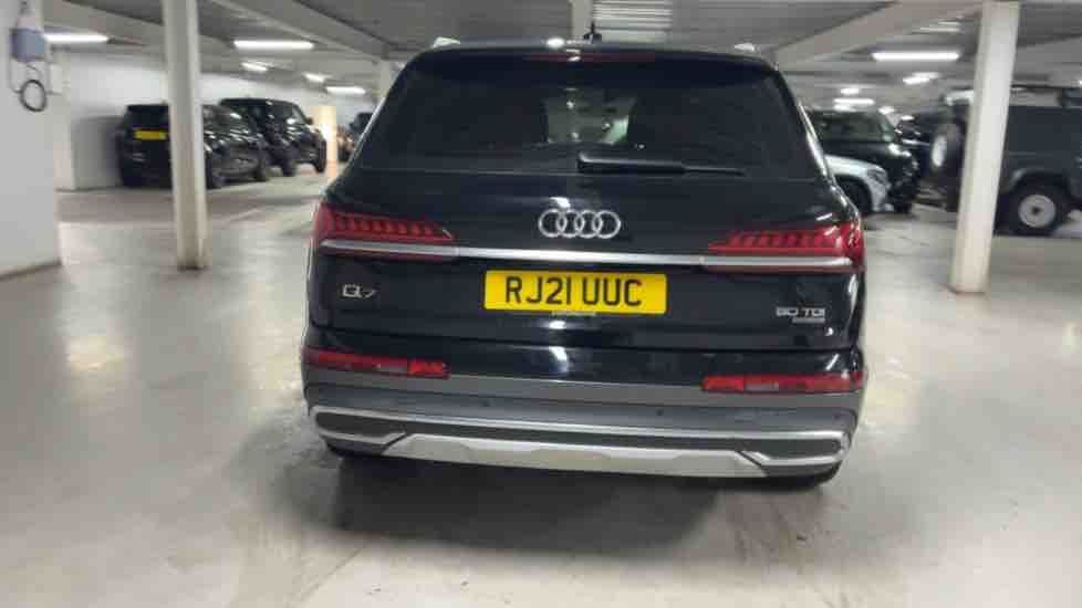 More views of Audi Q7