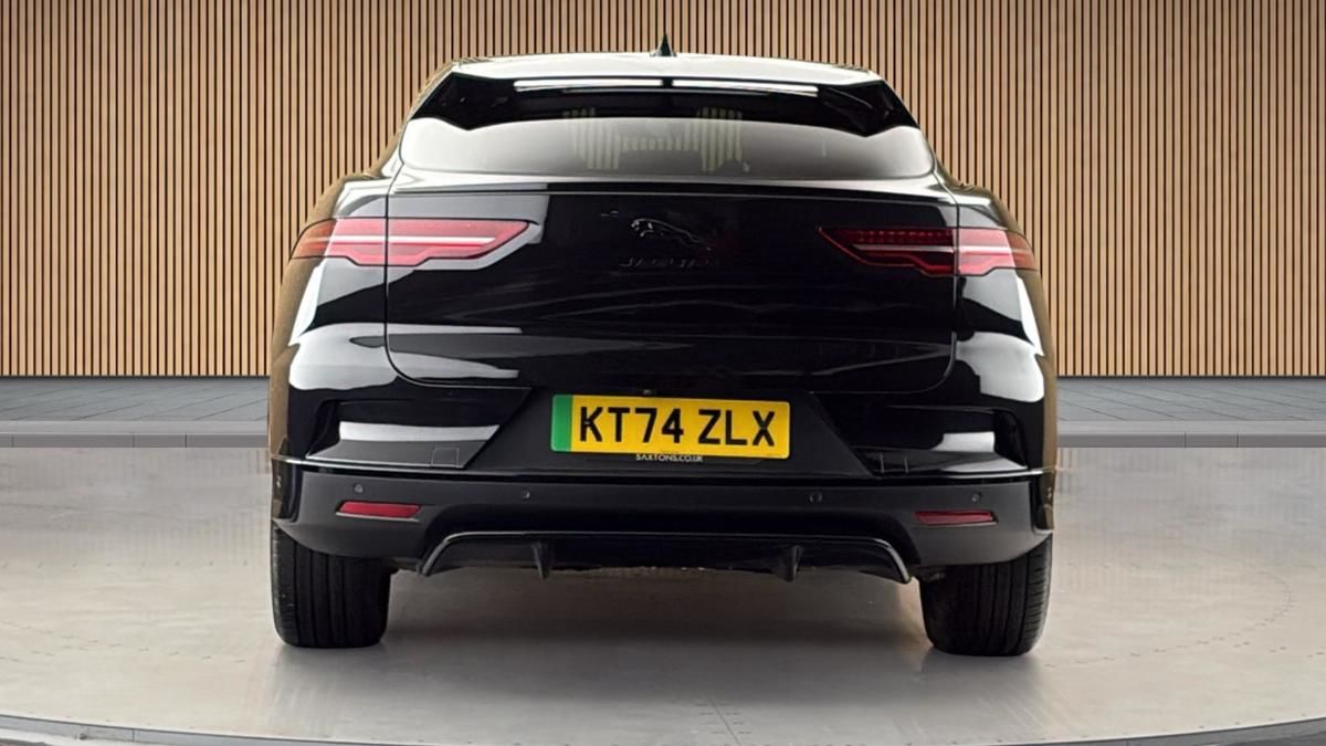 Jaguar I-PACE Image 4