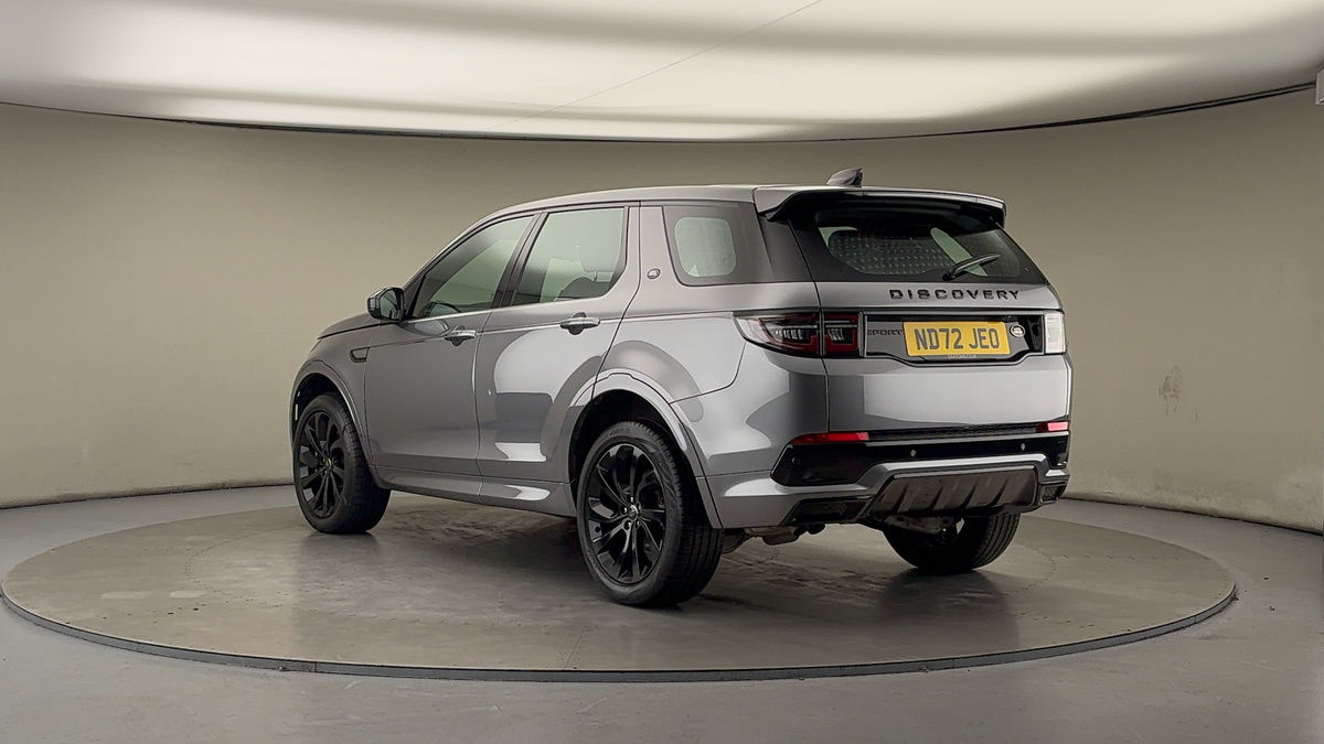 Land Rover Discovery Sport Image 2