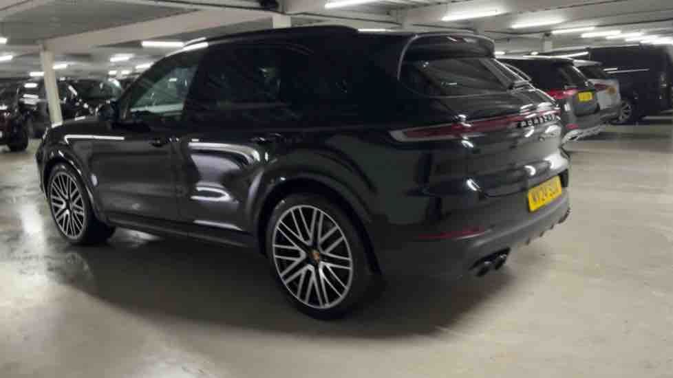 More views of Porsche Cayenne