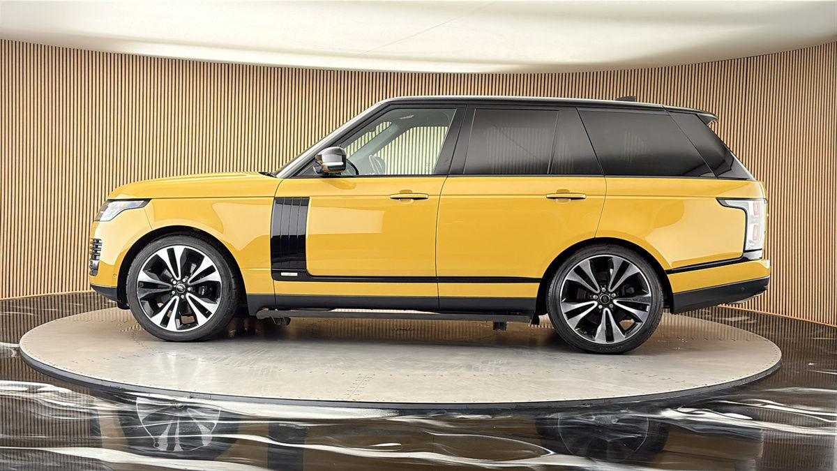 More views of Land Rover Range Rover