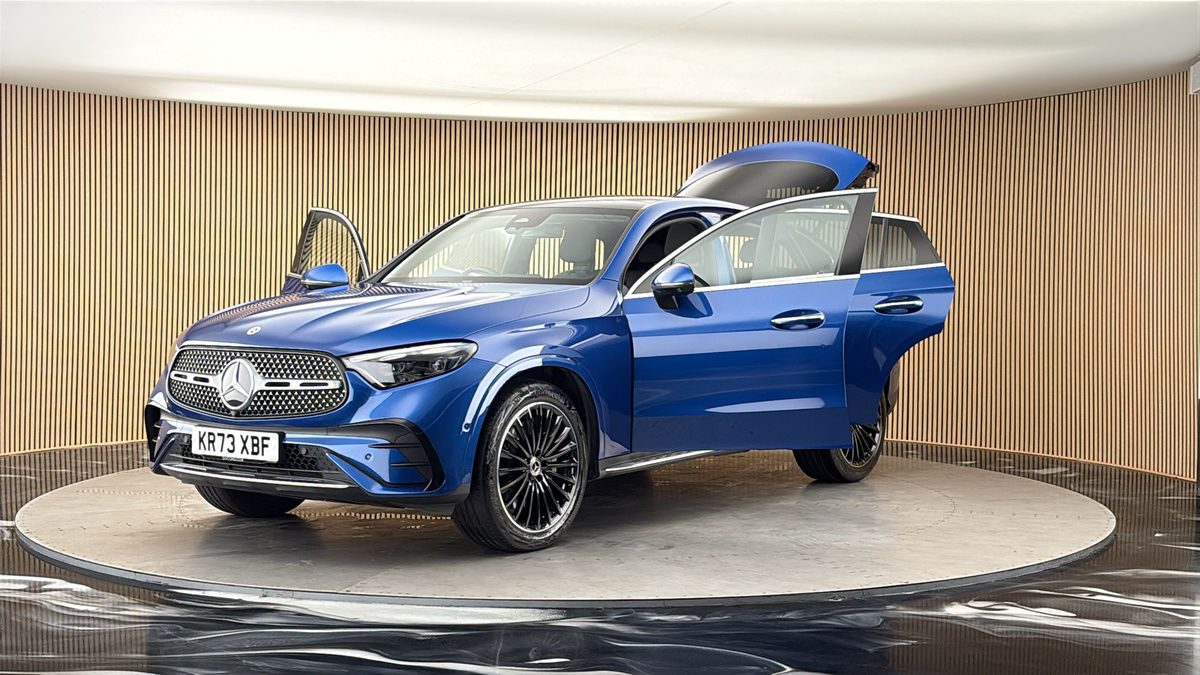 More views of Mercedes-Benz GLC