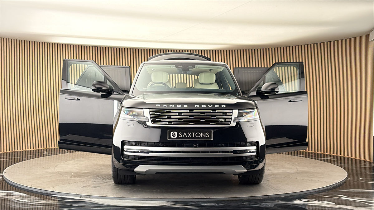 More views of Land Rover Range Rover