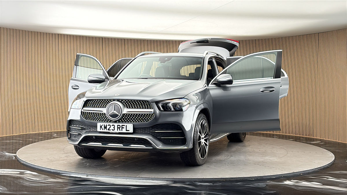 More views of Mercedes-Benz GLE