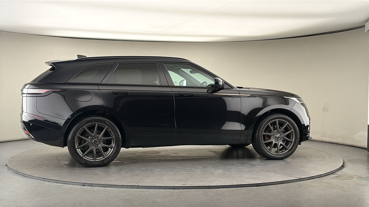 More views of Land Rover Range Rover Velar