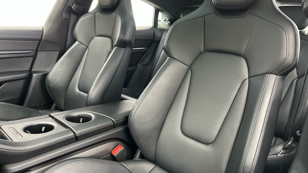 Porsche Taycan Image 7