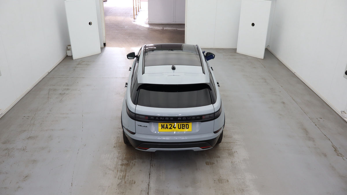 Land Rover Range Rover Velar Image 8